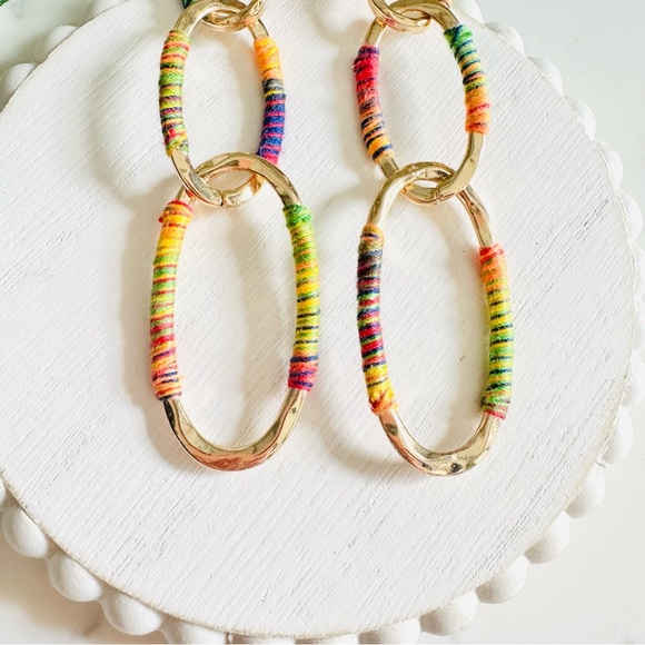 2/$30🌵 Colorful Thread Wrapped Gold Oval Chain Link Earrings Dangle Boho NEW - Picture 3 of 8